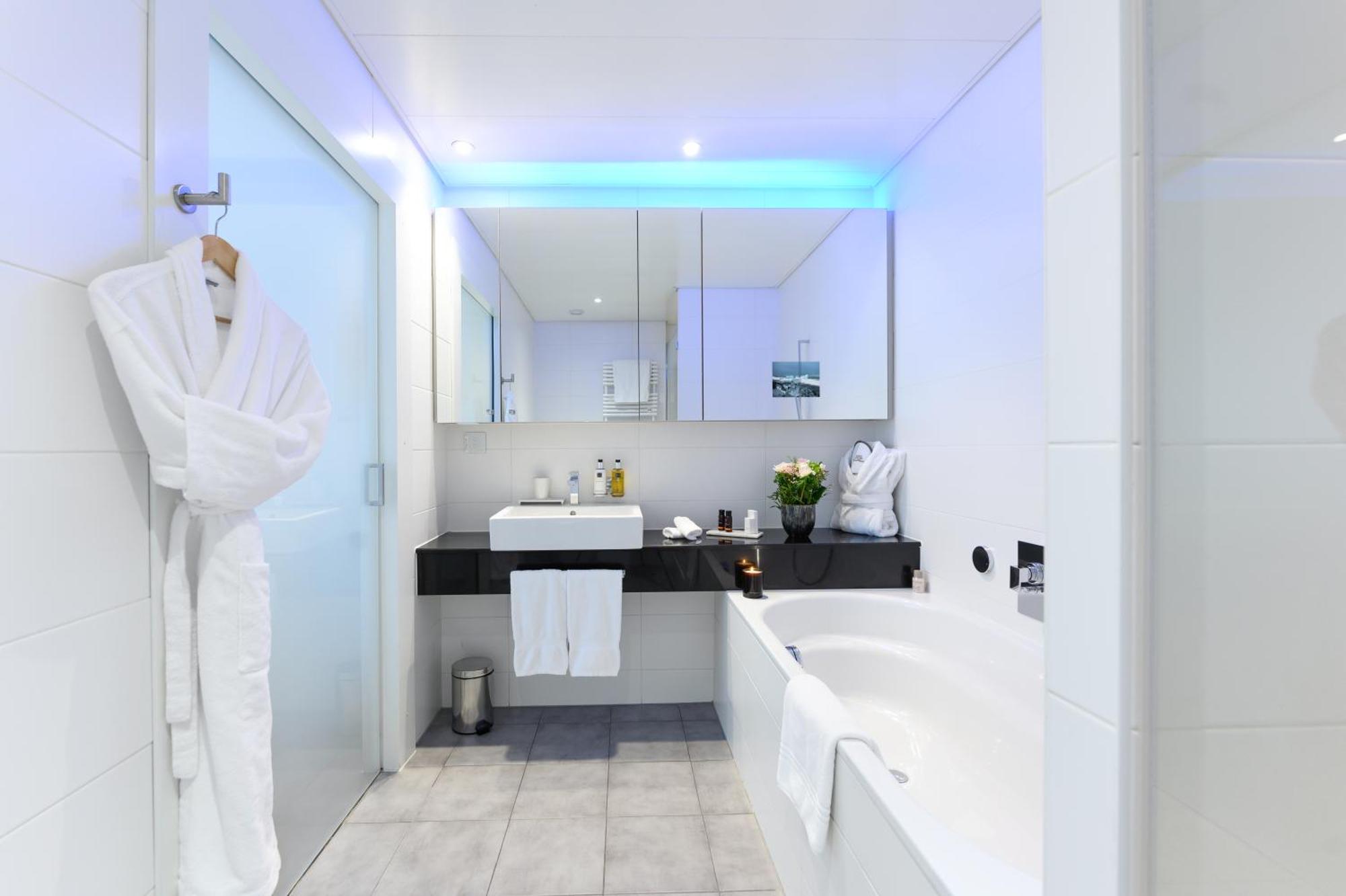 One-Bedroom Apartment – Air-Conditioned