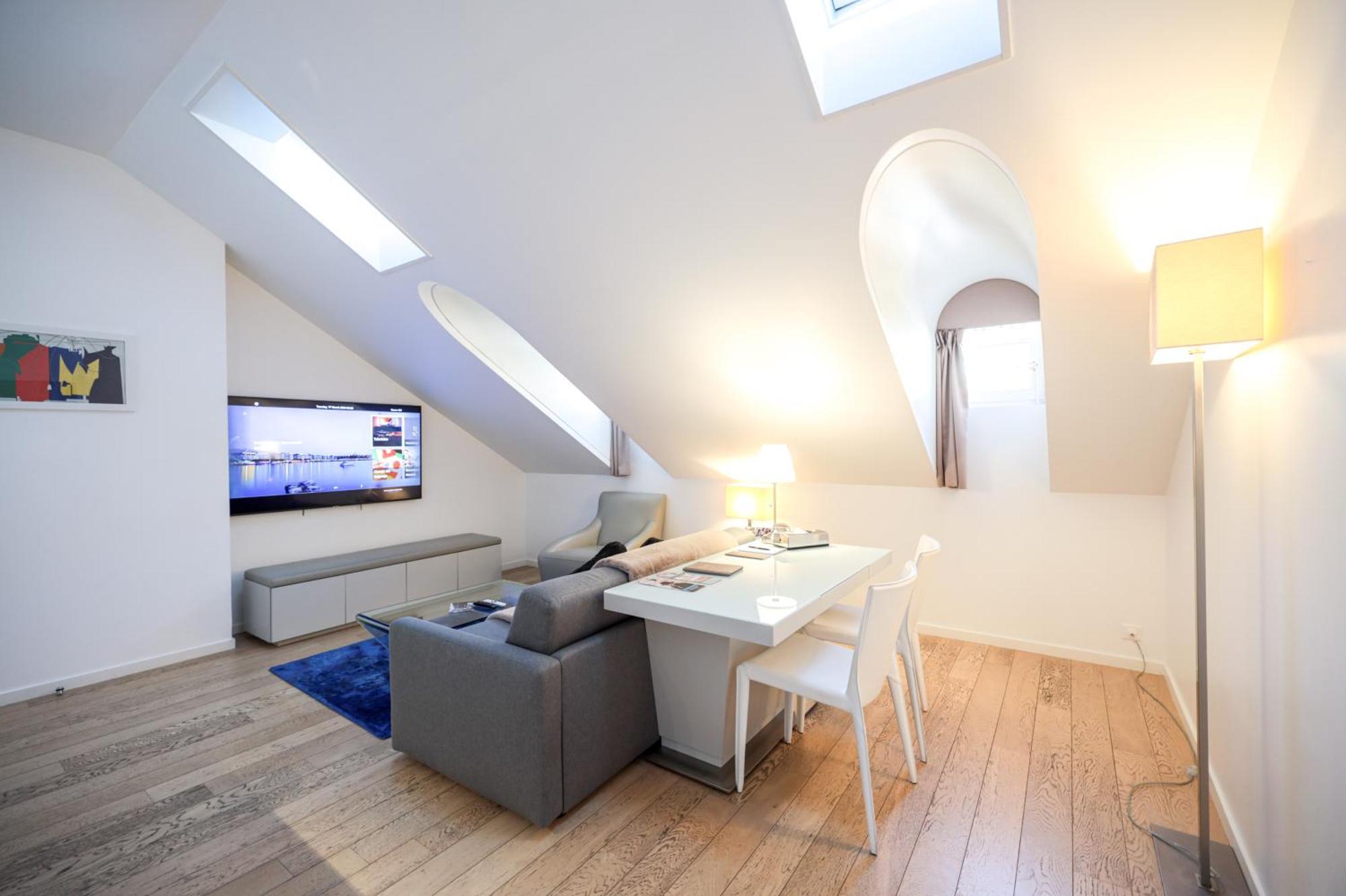One-Bedroom Apartment – Air-Conditioned