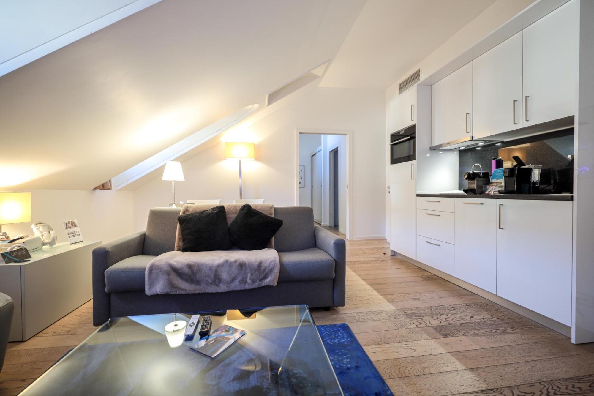 One-Bedroom Apartment – Air-Conditioned