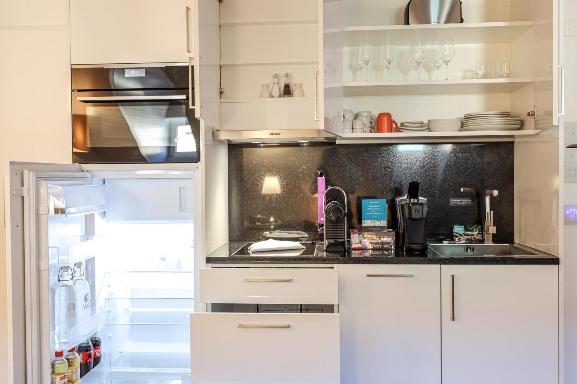 One-Bedroom Apartment – Air-Conditioned