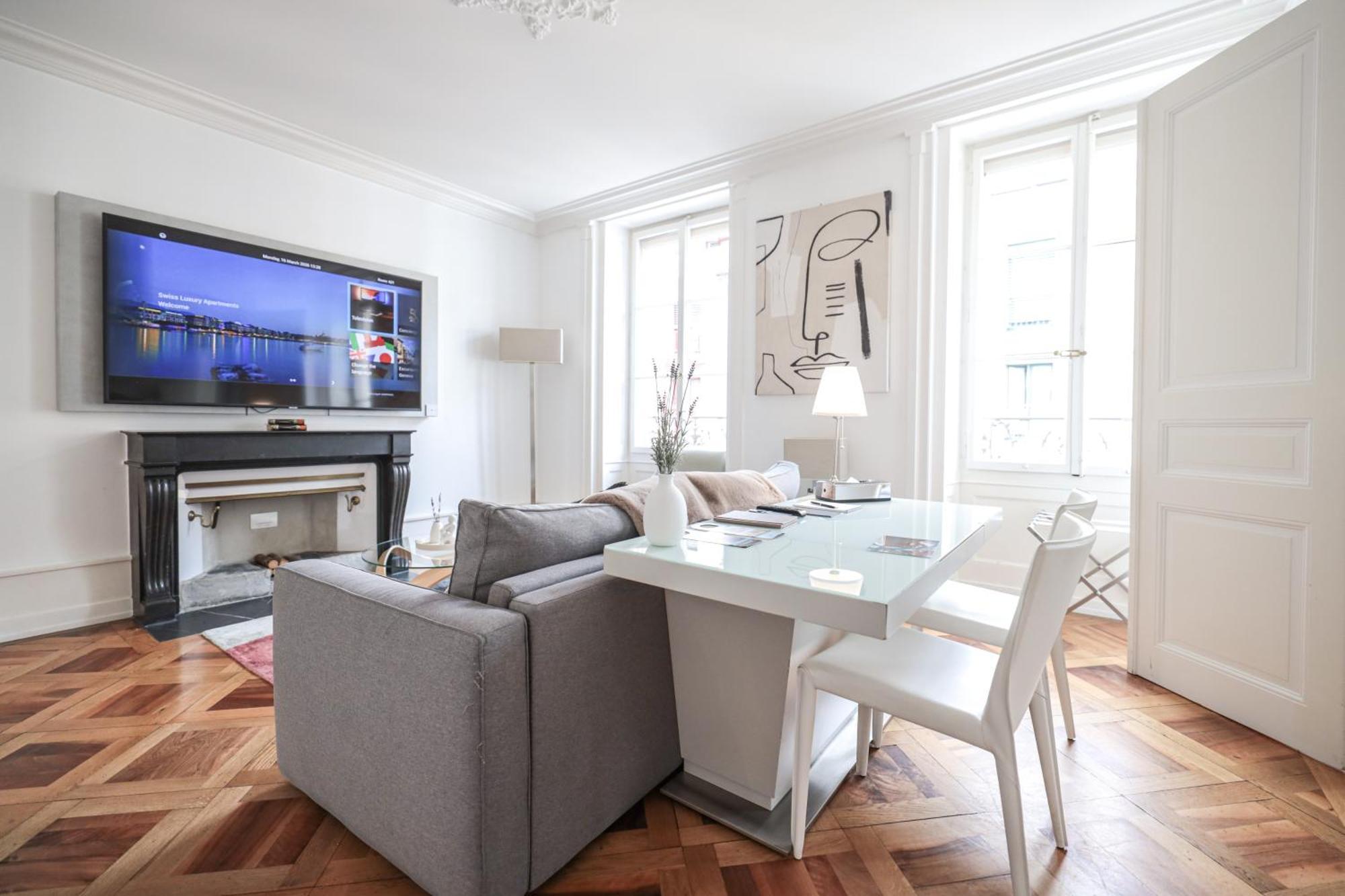 Deluxe One-Bedroom Apartment Air-conditioned 60 sqm